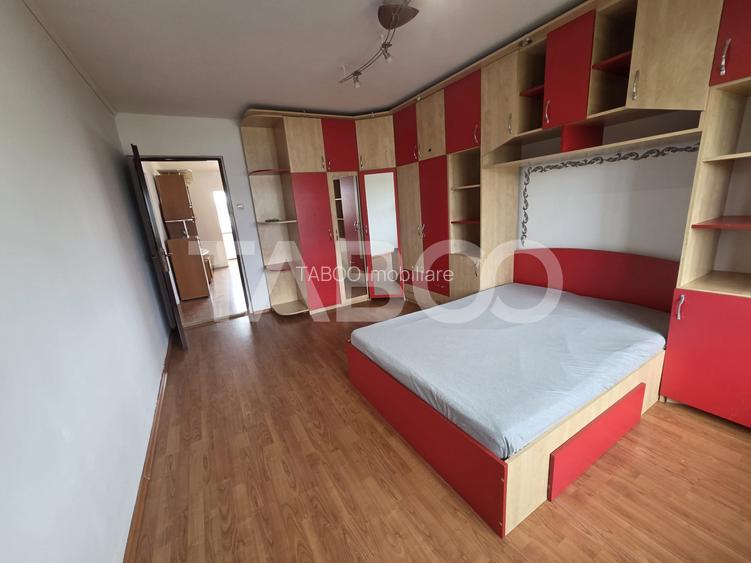 Apartament 3 camere decomandat de vanzare zona Campului suprafata 78mp - 3