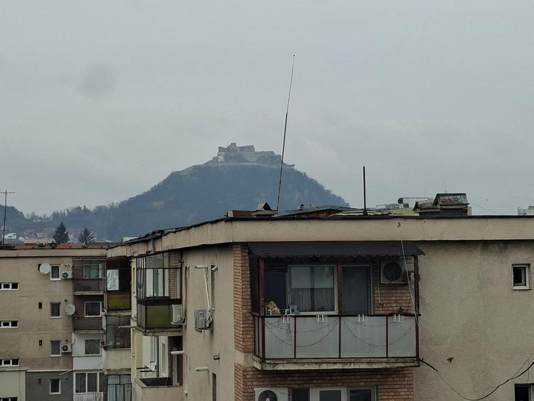 De vânzare 3 camere decomandat