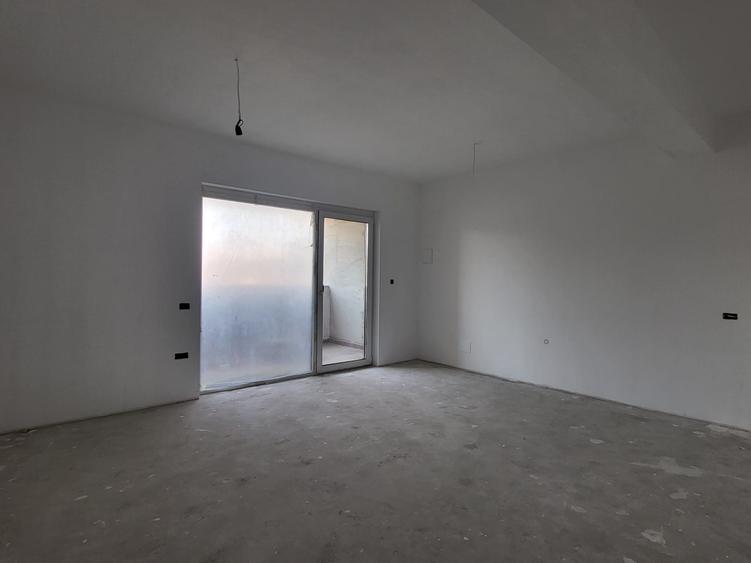 4 camere tip penthousse ,etaj 3,lift,bloc nou Kaufland