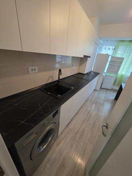 Apartament cu 2 camere, decomandat, Zona Tatarasi Newton - Spital Sfanta Maria
