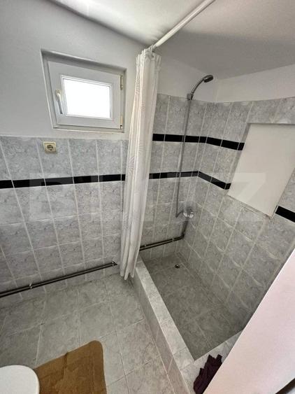 Casă tip P+E+M, 5 camere, 176 mp, semicentrală