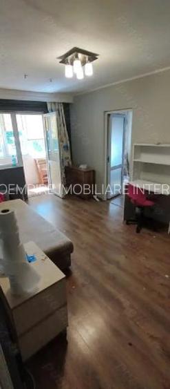 Apartament 3 camere de vanzare zona Groapa - 2