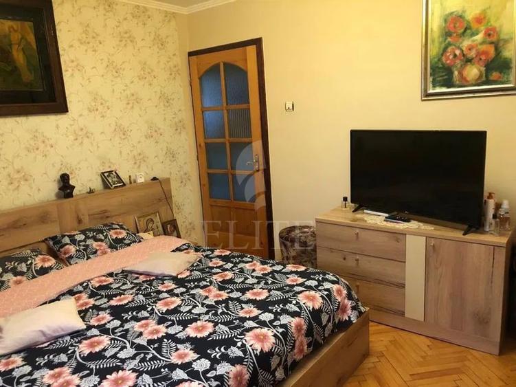 Apartament 3 camere în zona BLOCUL SPRAY