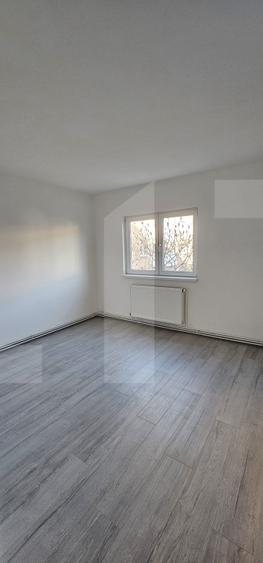 Apartament 3 camere, 2 băi – complet renovat, etaj 1, semicentral
