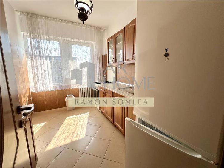 Apartament 3 camere, decomandat, ultracentral, Ploiesti