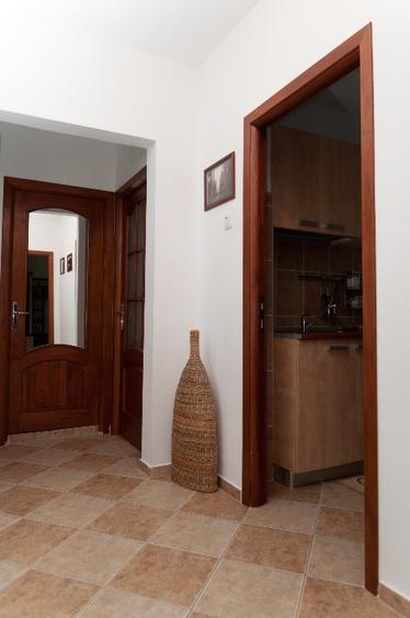 2 camere Crangasi, utilat si mobilat, etaj 1/4, langa Parc si Metrou Crangasi