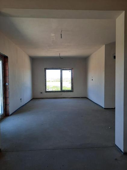 FARA COMISIOANE casa 4 camere 2 bai P+pod placa incalzire pardos beci pompa cald
