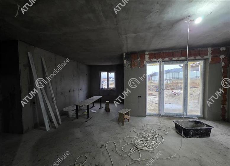 Casa individuala cu 4 camere si curte libera de 340 mp in Cisnadie