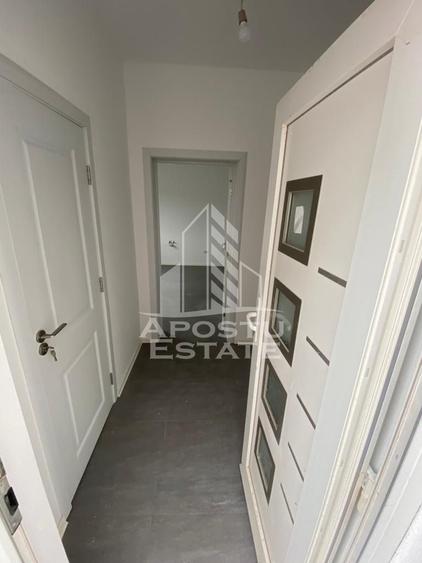 Duplex despărțit prin camera tehnica in Bucovat
