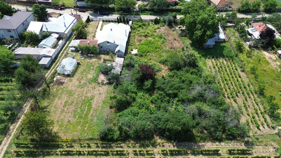 Teren intravilan de vanzarea in Valea Cotesti cu utilitati 1.790 mp