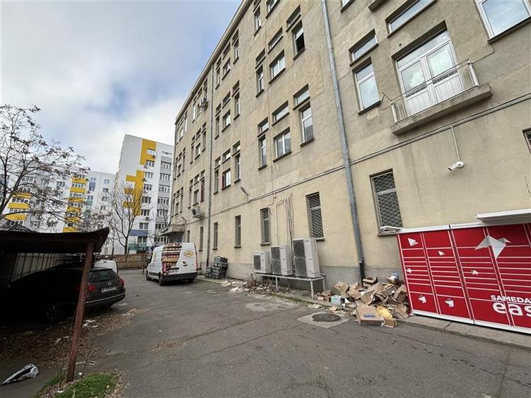 Vanzare spatiu comercial/cladire birouri Rahova - Margeanului, Bucuresti