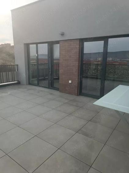 Apartament de 2 camere, semidecomandat, 60mp + terasa 40mp, zona teilor