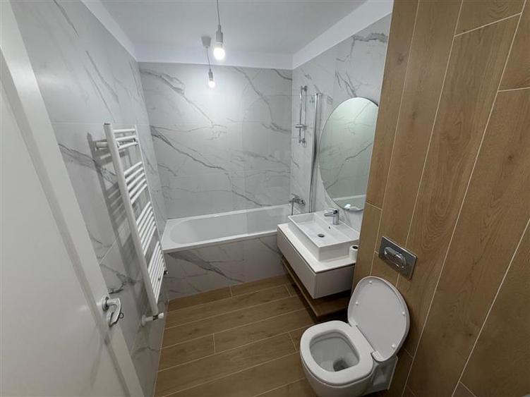 Inchiriere garsoniera decomandata,prima inchiriere, Urban Plaza, etaj 3