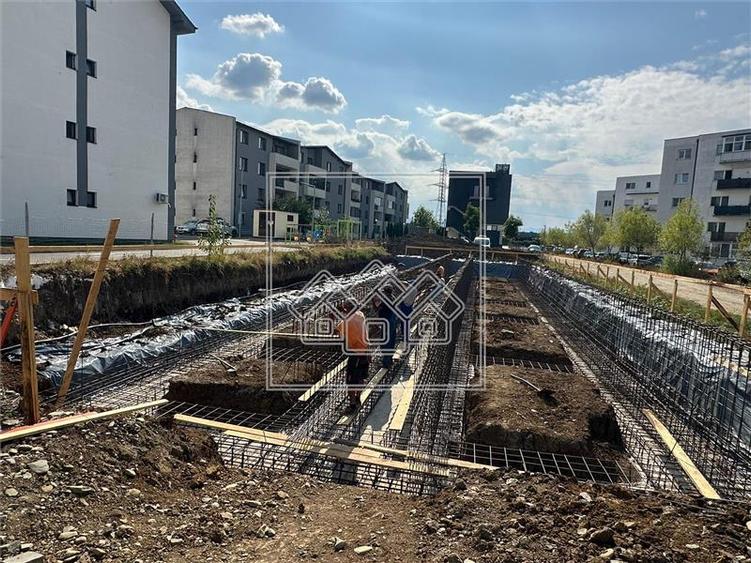 Ap 2 camere(42 mp) + 2 balcoane - Zona Ciresica