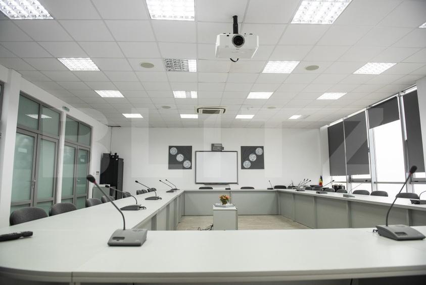 Oportunitate Unică: Spațiu de Birouri Clasă A în Zona Industrială cu Facilităț