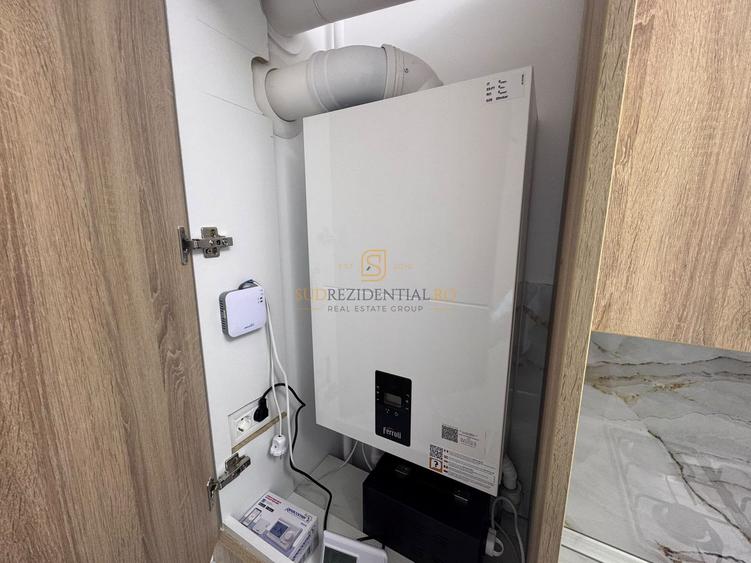 Apartament cu o camera, piscina exterioara, metrou Berceni