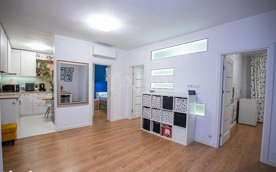Apartament 4 Camere decomandate. Zona Rivus, inclus 2 Parcari. Clasa A