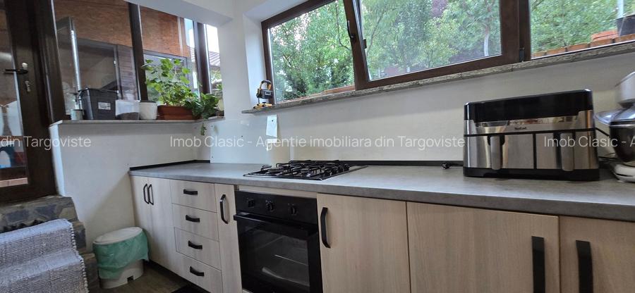 Moreni , Dambovita , vanzare proprietate -casa si teren