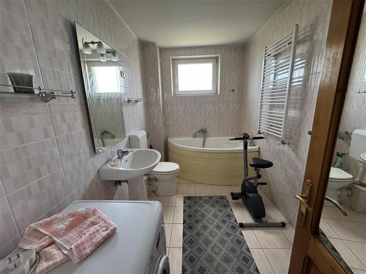 VANZARE VILA BRAGADIRU SOSEAUA ALEXANDRIEI S+1+M TEREN 1000 mp