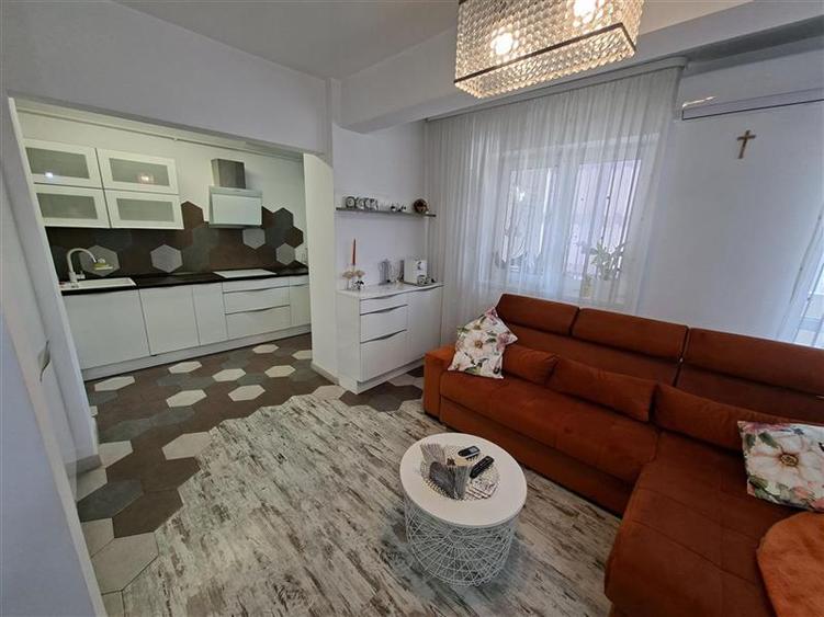 Vanzare apartament 3 camere de LUX zona FSEGA Iulius Mall, Gheorgheni