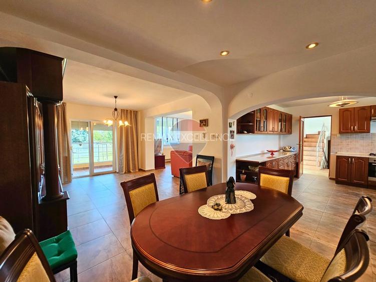 Vila tip duplex Banesti, 341 mp utili, garaj, vedere Caraiman - 6