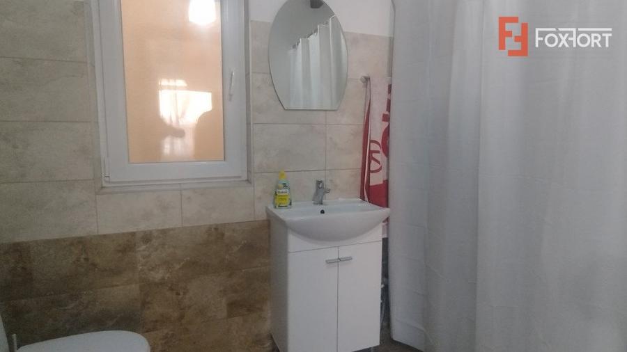 Casa individuala 7 camere- Zona Lipovei