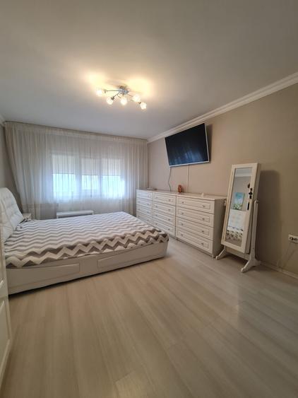 Vanzare apartament 3 camere dec in Galati, Sid-Vest, parter cu gradina
