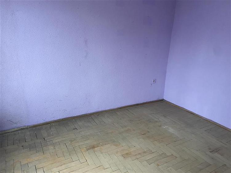 Apartament 2 camere ,50 mp , cartier Gara , et 3 4 , liber