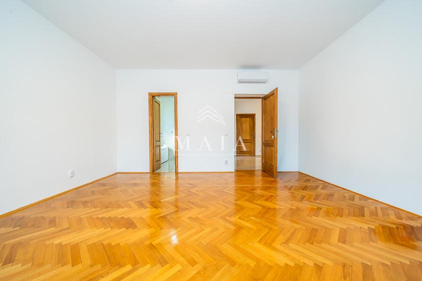Casa 4 camere, renovata, garaj, Calea Dumbravii-Sub Arini