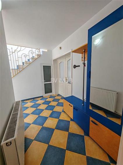 Vanzare casa imbratisata de natura in zona Bunloc, teren 445 mp - 32