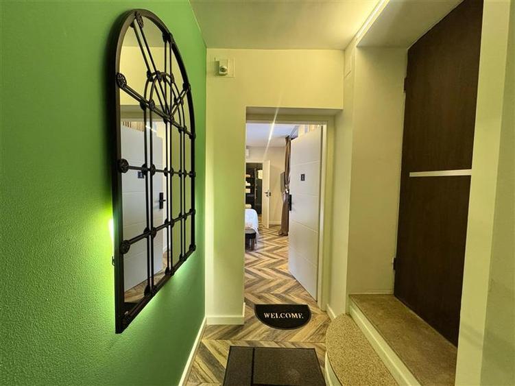 Afacere regim hotelier, doua unitati, zona Piata Unirii-Brasov