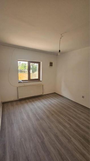 Apartament 3 camere decomandat