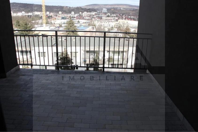 Apartament 2 camere, etaj intermediar, parcare, zona Platinia