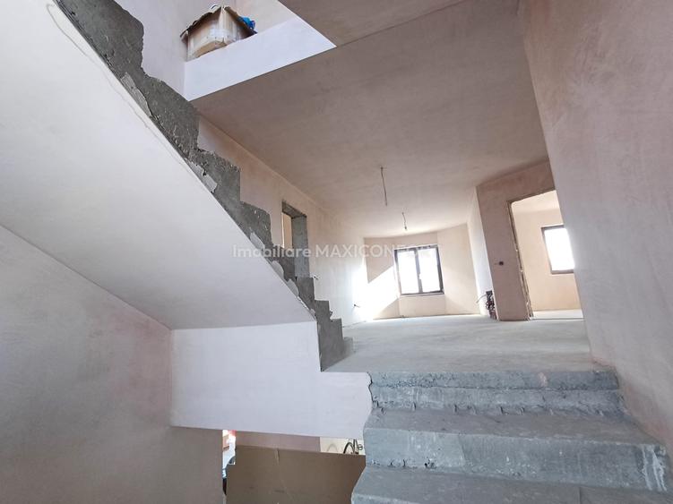 Inchiriere casa D+P+P+M - Imobiliare MAXICONFORT