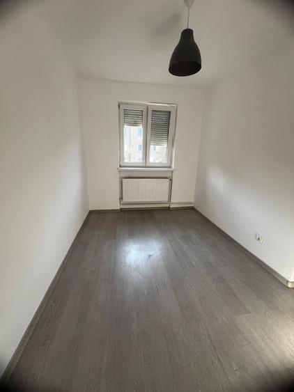 Apartament 3 camere | Etaj 3 | Sebeș | 52.000 €