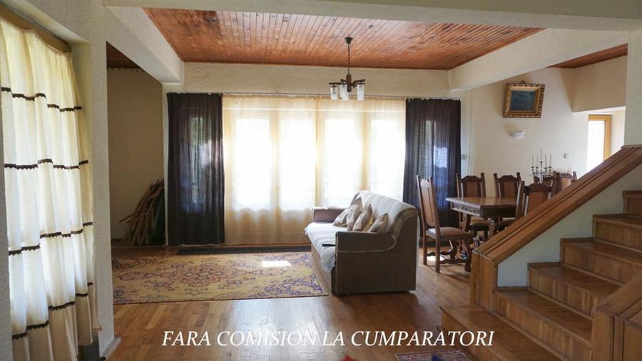 VILA SPECTACULOASA TEREN 2328 MP