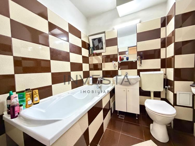 Apartament cu 3 camere pe strada Bucuresti !