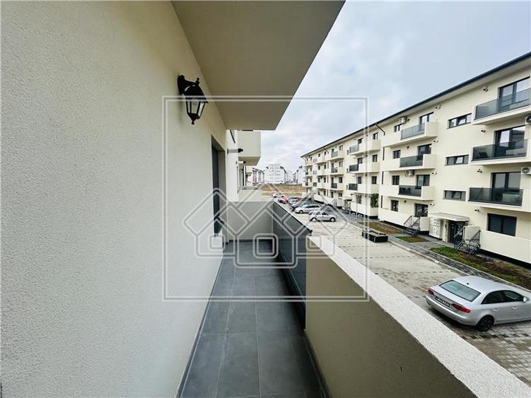 Ap cu 3 camere, etaj1/3, 2 balcoane, loc de parcare, D. Stanca