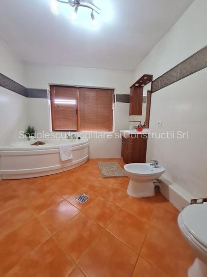 Vila spațioasă și recent renovată în Ghiroda! - 27