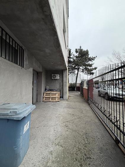 Zona Pacii Bd Iuliu Maniu P+3 642 mp curte 300 mp ideal Comercial ,Birouri