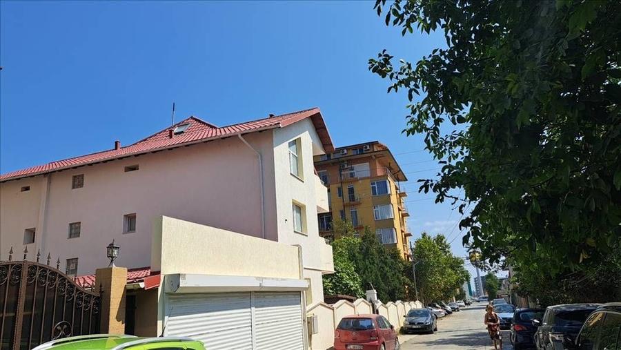 MAMAIA SAT - LIDL VILA P+1+M TEREN 560 MP. 8 CAMERE 5 BAI, MOBILATA, UTILATA