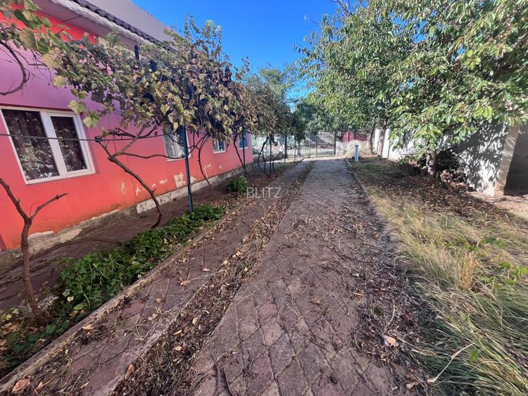 Casa de vanzare, 70 mp, teren 400 mp, zona Breasta