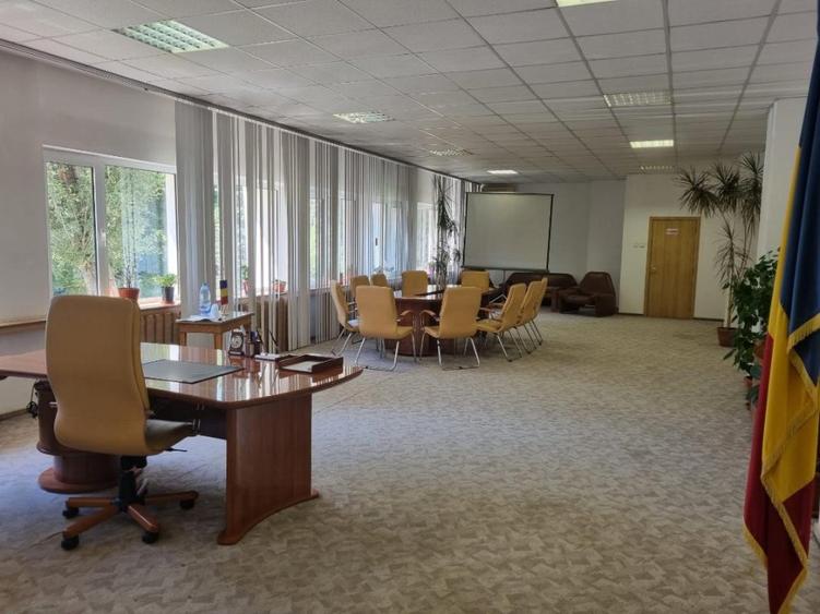 Spatii birouri renovate zona Regie-Grozavesti-Petrache Poenaru