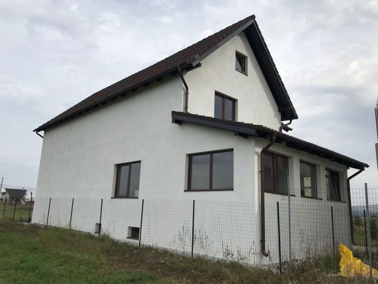 Casa Individuală 4 camere| 174 mp | zona Partos