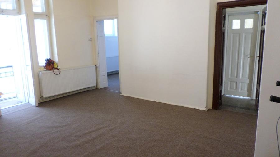 Victoriei, apartament in vila semidecomandat