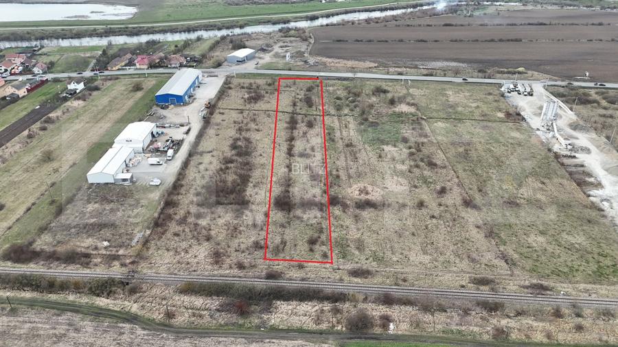 Teren intravilan 3.695mp pe DN15 la intrare in Reghin - 2