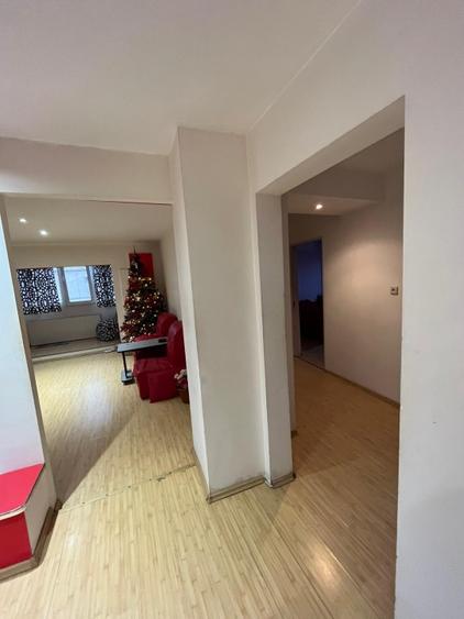Vand Apartament 3 Camere Central 85mp