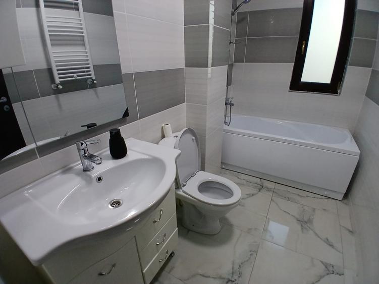 Apartament 1 camera, Brown Luxury, parter inalt, balcon si loc de parcare, 350€