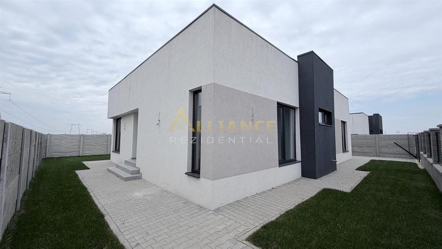 Casa Individuala - 4 camere - 2 bai - 550mp teren
