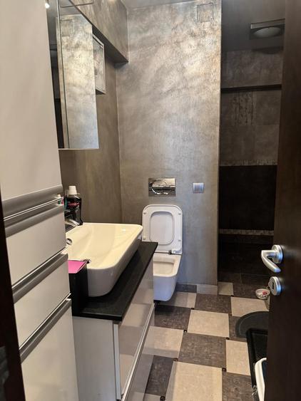 Apartament 4 camer | Bulevardul Unirii | 2 Parcari | 5 balcoane | Bucuresti
